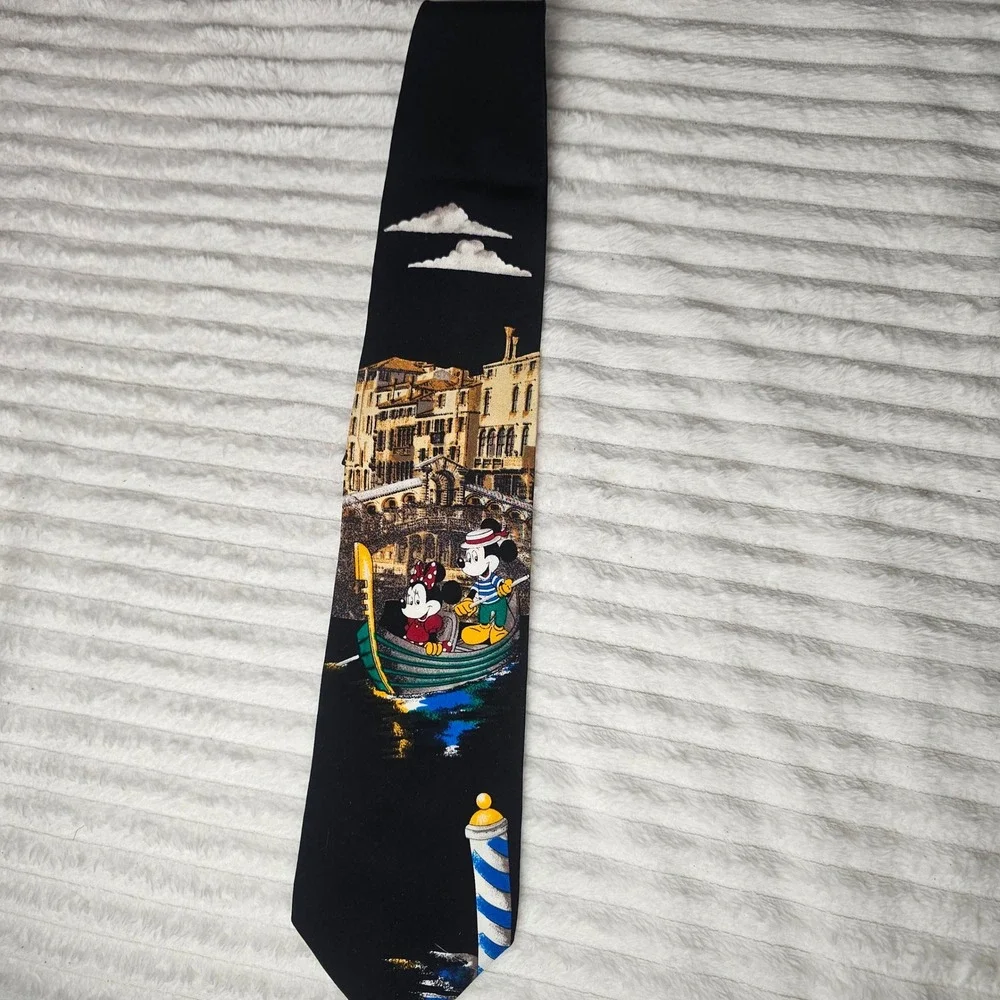 Vintage Disney Atlas Design Mickey Minnie Venice Gondola 100% Silk Tie Limited